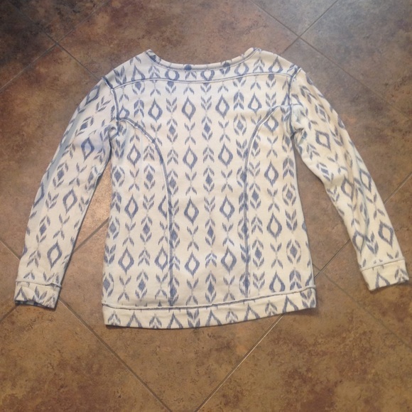 Maurice's Sweater. Size M. - Picture 4 of 4